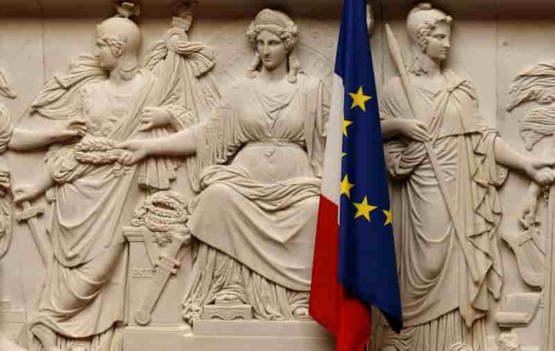 Manuel valls veut "crever l'abces" du brexit