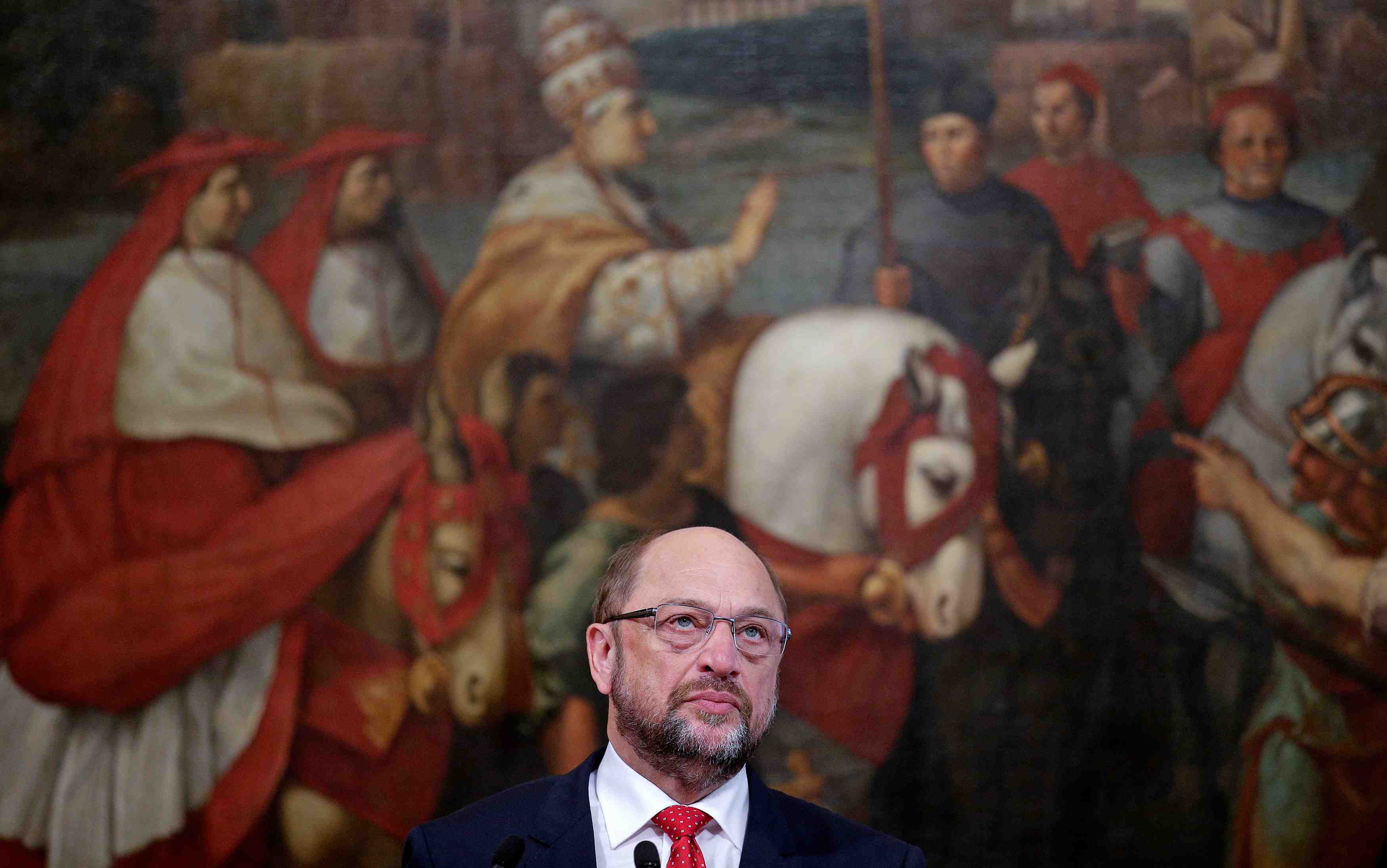 Schulz critique la position de merkel sur l'automobile