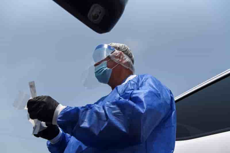 Coronavirus: pic des infections et hospitalisations aux etats-unis