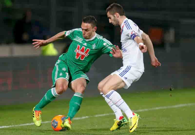 Ligue 1: Lille gagne, Lyon trébuche face à Saint-Etienne