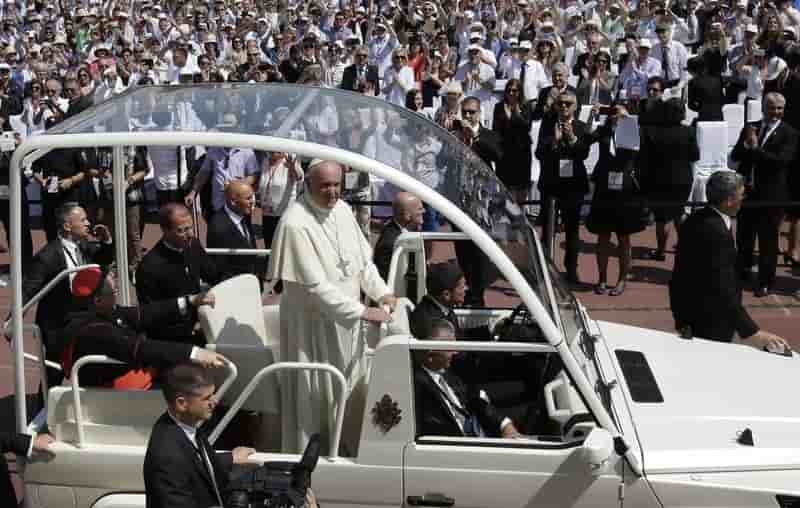 Le pape francois a sarajevo