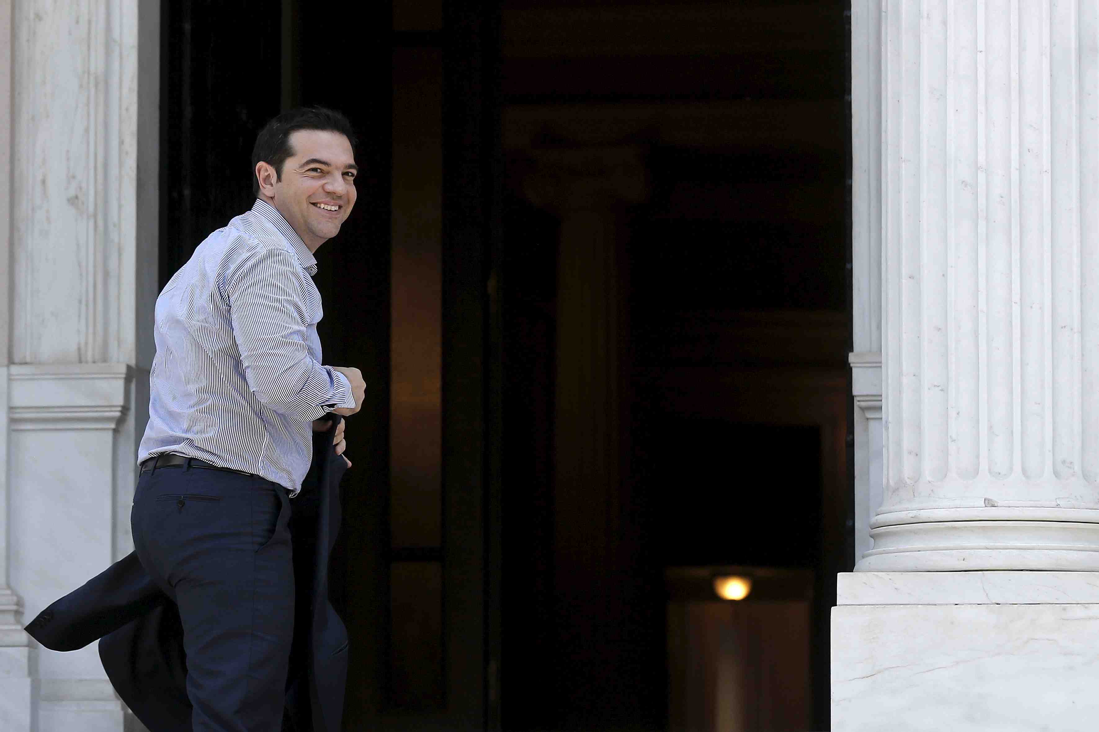 Alexis tsipras reunit le gouvernement grec