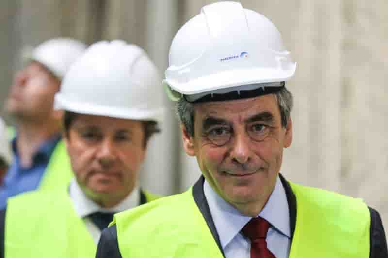 Fillon se voit au second tour face a macron