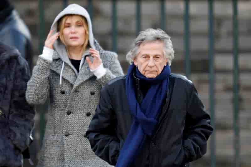 Emmanuelle seigner defie l'academie des oscars, qui a exclu polanski
