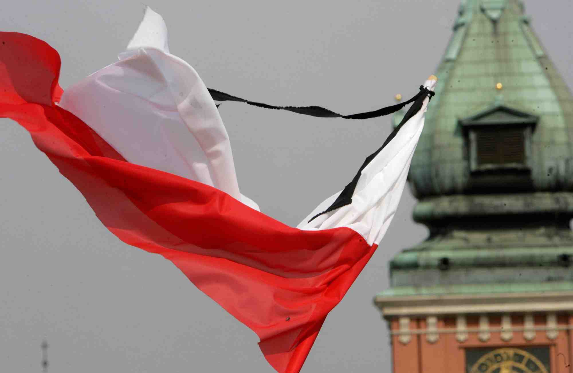 La pologne impose des sanctions a 50 oligarques et entreprises russes