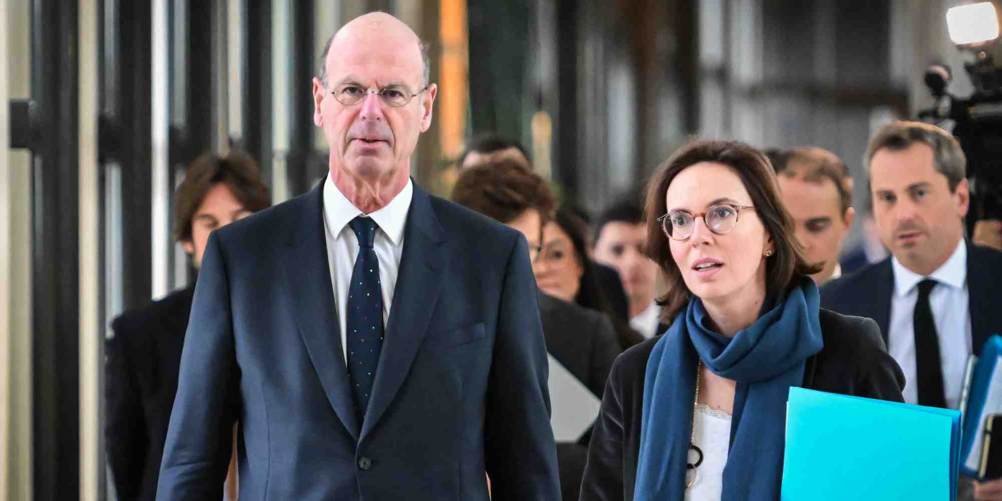 La ministre des Comptes publics, Amélie de Montchalin (à droite), aux côtés du ministre de l'Economie, Eric Lombard (à gauche).