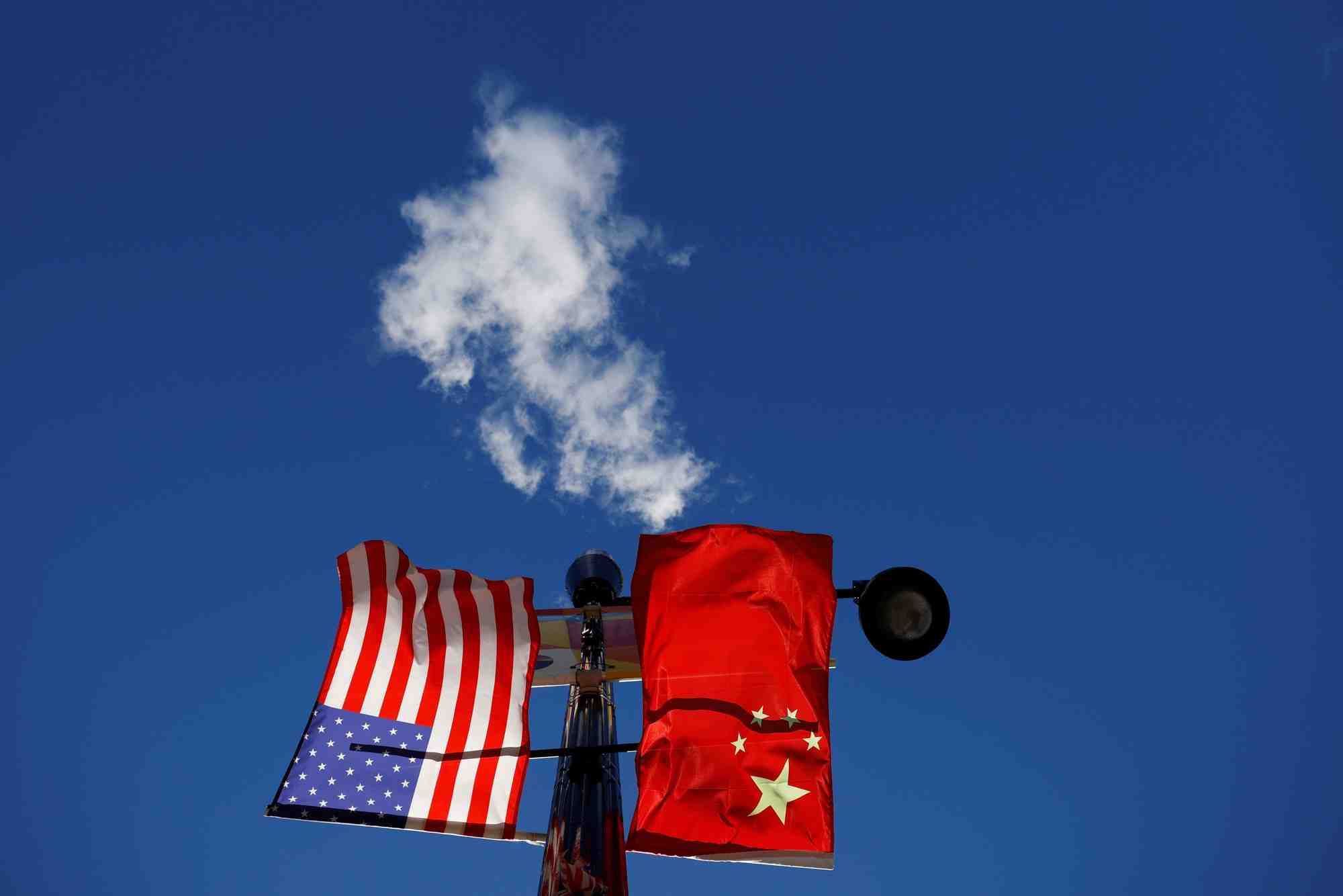La Chine a exhorté dimanche les États-Unis à « annuler complètement » les droits de douane réciproques, après la décision américaine d'épargner certains produits high-tech.