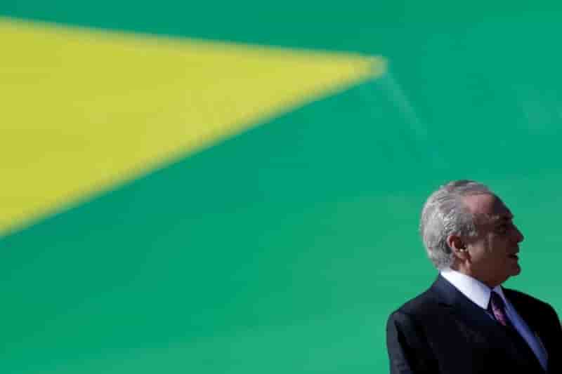Accusations frontales contre le president bresilien