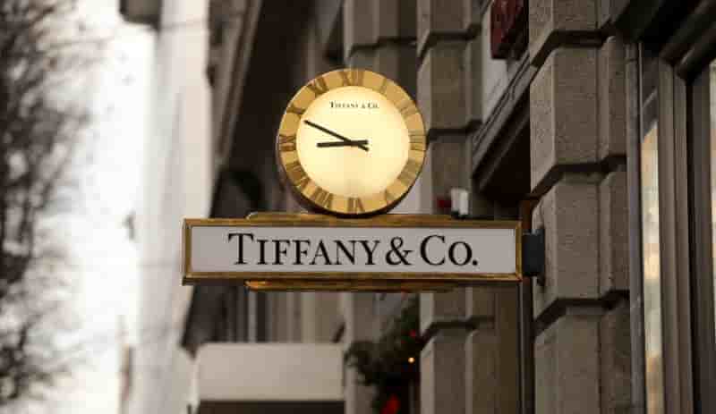 Tiffany depasse les attentes pendant les fetes de fin d'annee