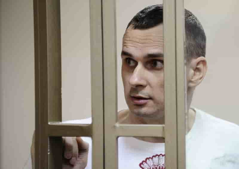 Le prix sakharov au cineaste ukrainien sentsov, en prison en russie