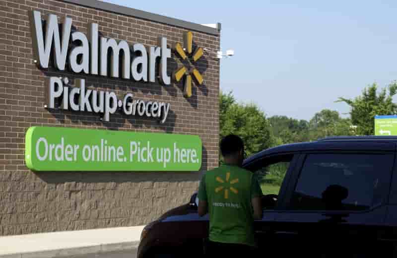 Wal-mart abaisse sa prevision de resultat