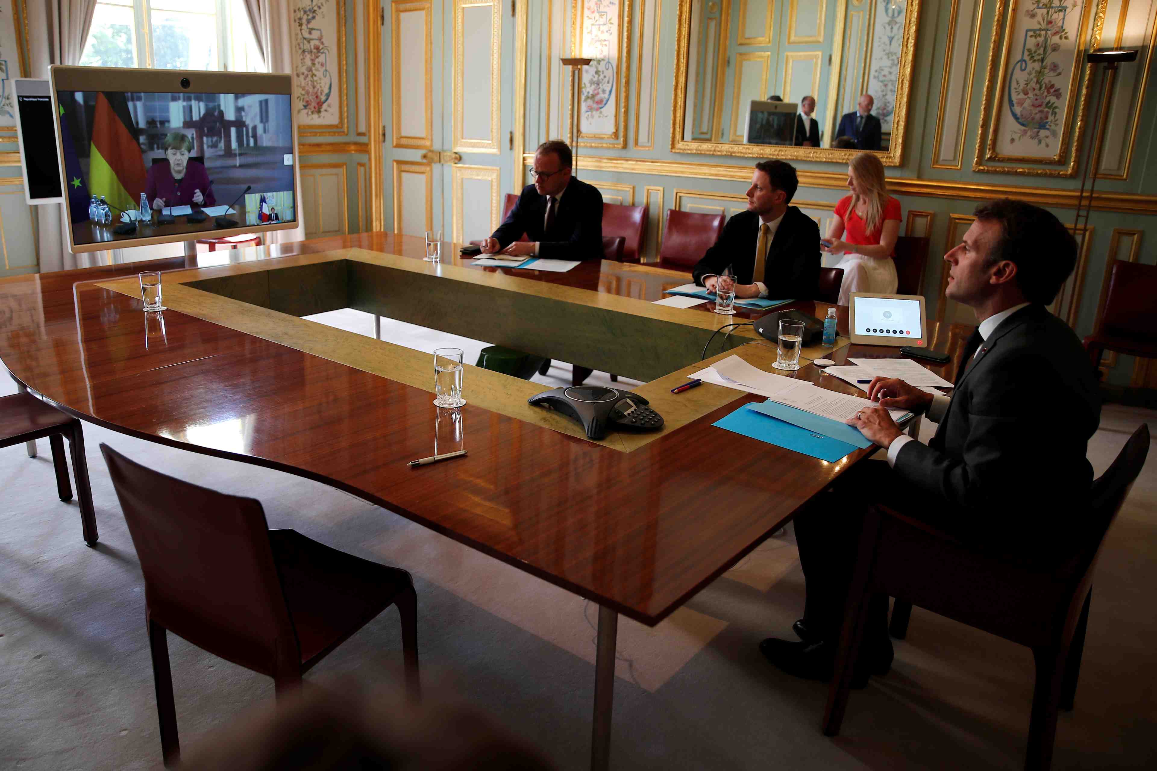 Paris et berlin proposent un plan de relance de 500 milliards d’euros en depenses budgetaires