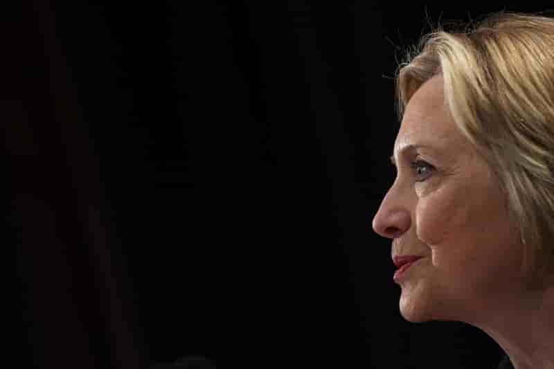 Clinton accuse poutine de diriger un mouvement xenophobe hostile aux usa