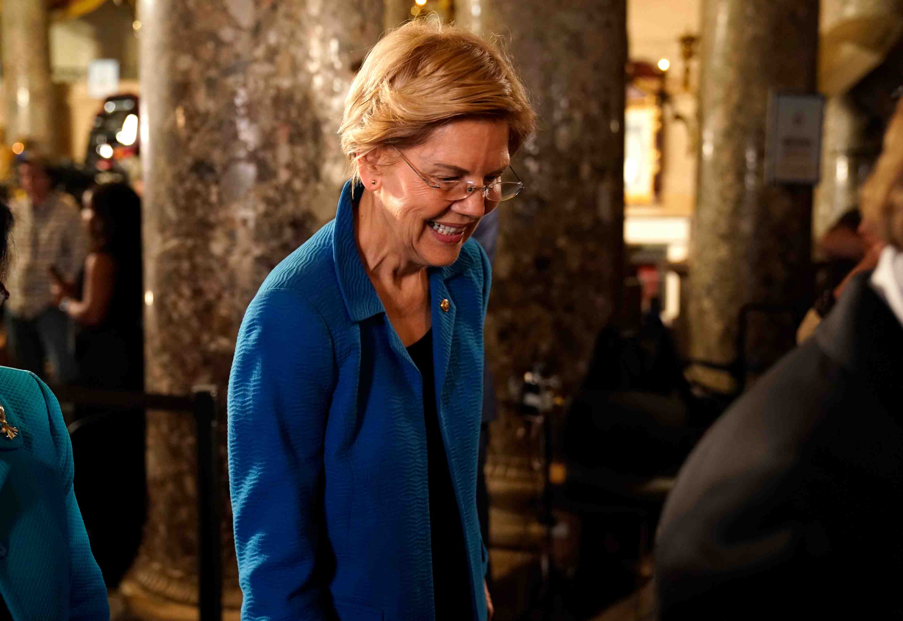 La senatrice elizabeth warren se lance dans la course