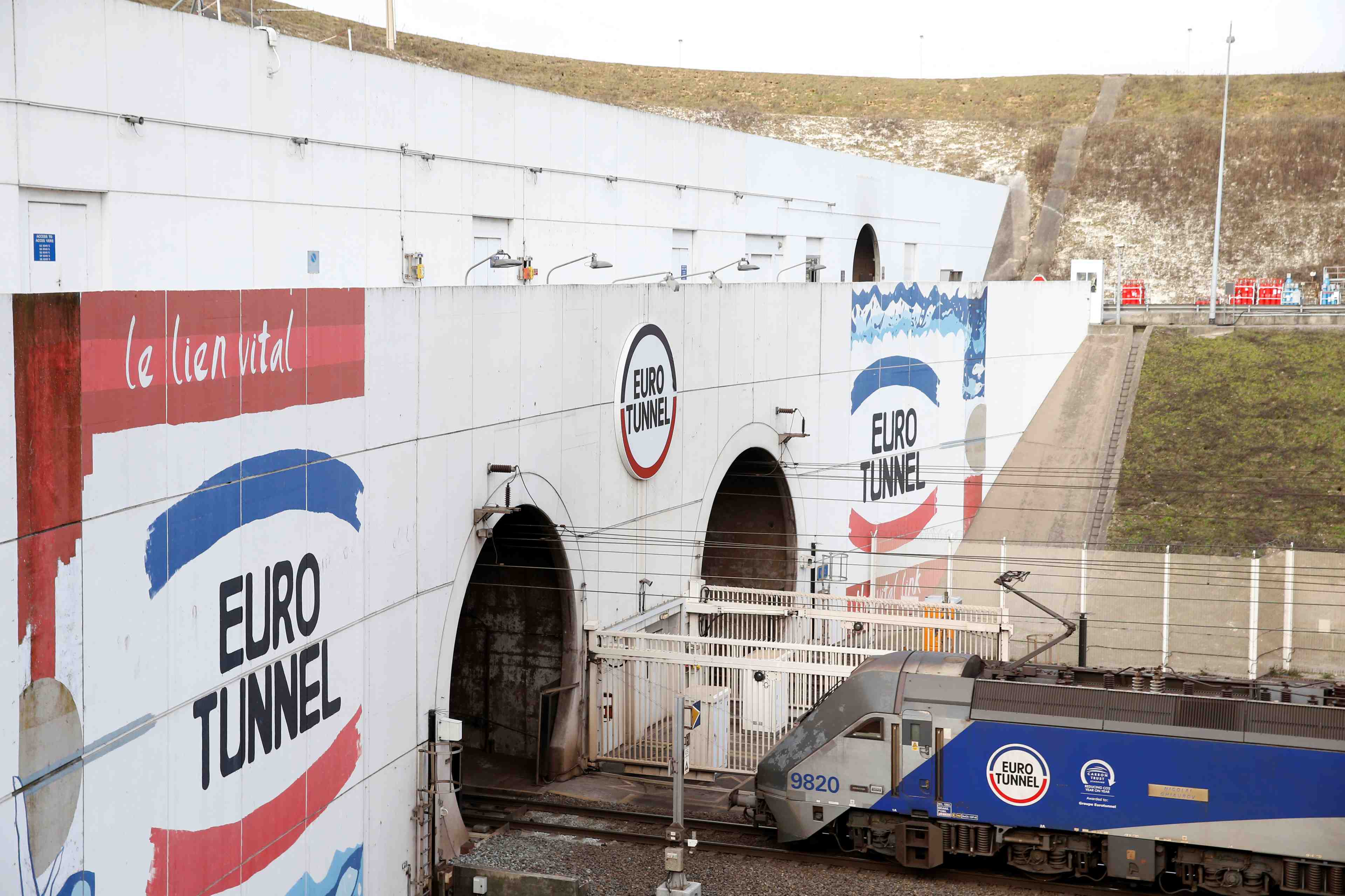 Accord entre eurotunnel et londres pour garantir le trafic post-brexit