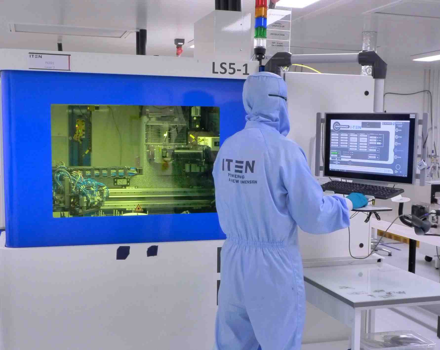 Iten franchit un nouveau cap dans son développement en transformant son site de R&D en usine, avec l'ambition de produire pas moins de 30 millions de micro-batteries par an (soit 130 à 140 000 unités par jour).