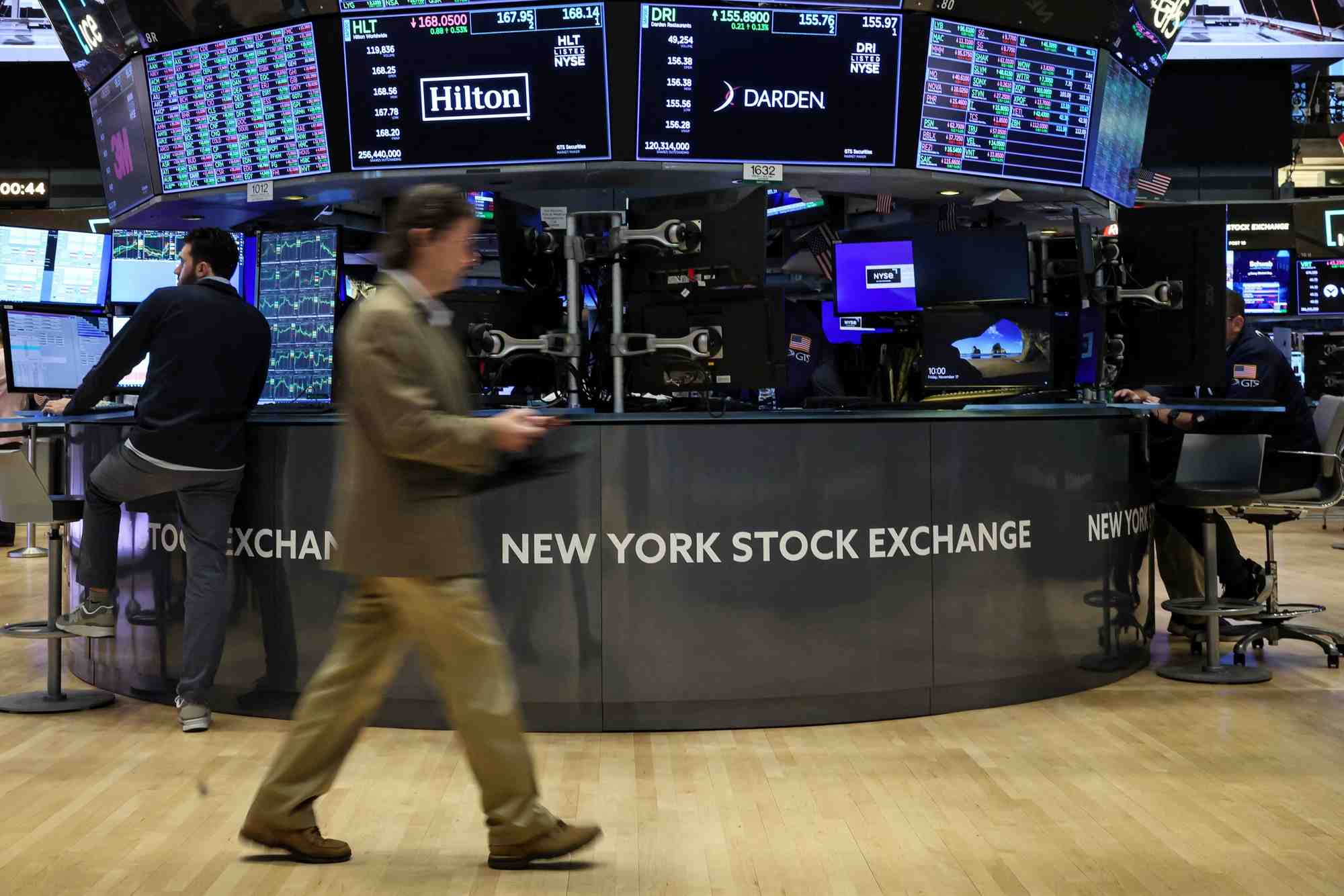 Des traders a la bourse de new york (nyse)