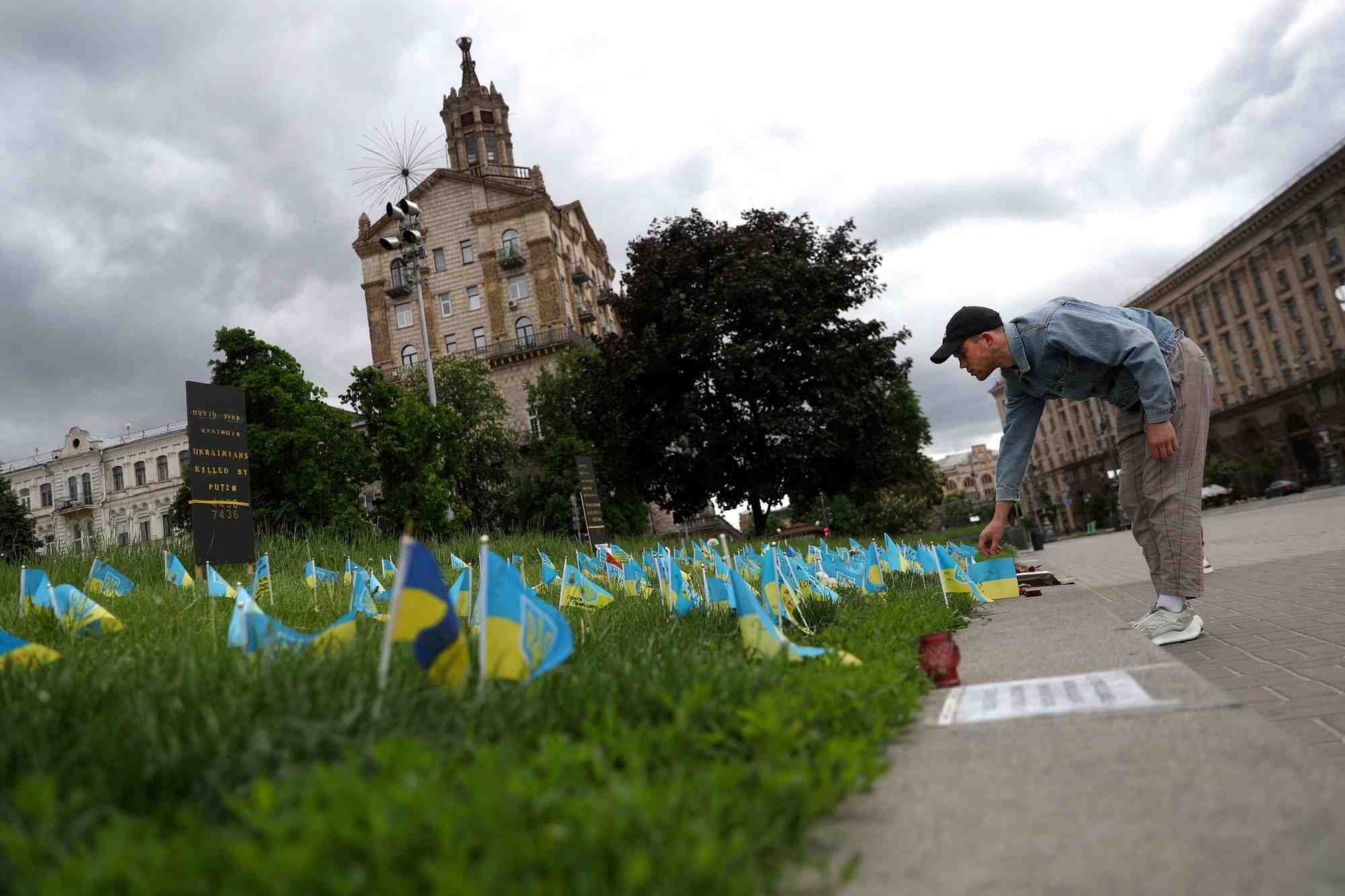 L'ukraine a identifie 600 suspects de crimes de guerre russes, selon le parquet