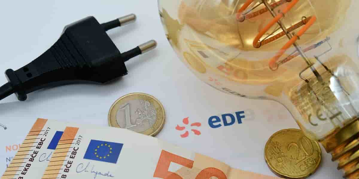 Les épisodes de prix négatifs sur les marchés de gros de l'électricité ne sont, dans l'immédiat, pas favorables aux consommateurs finaux.