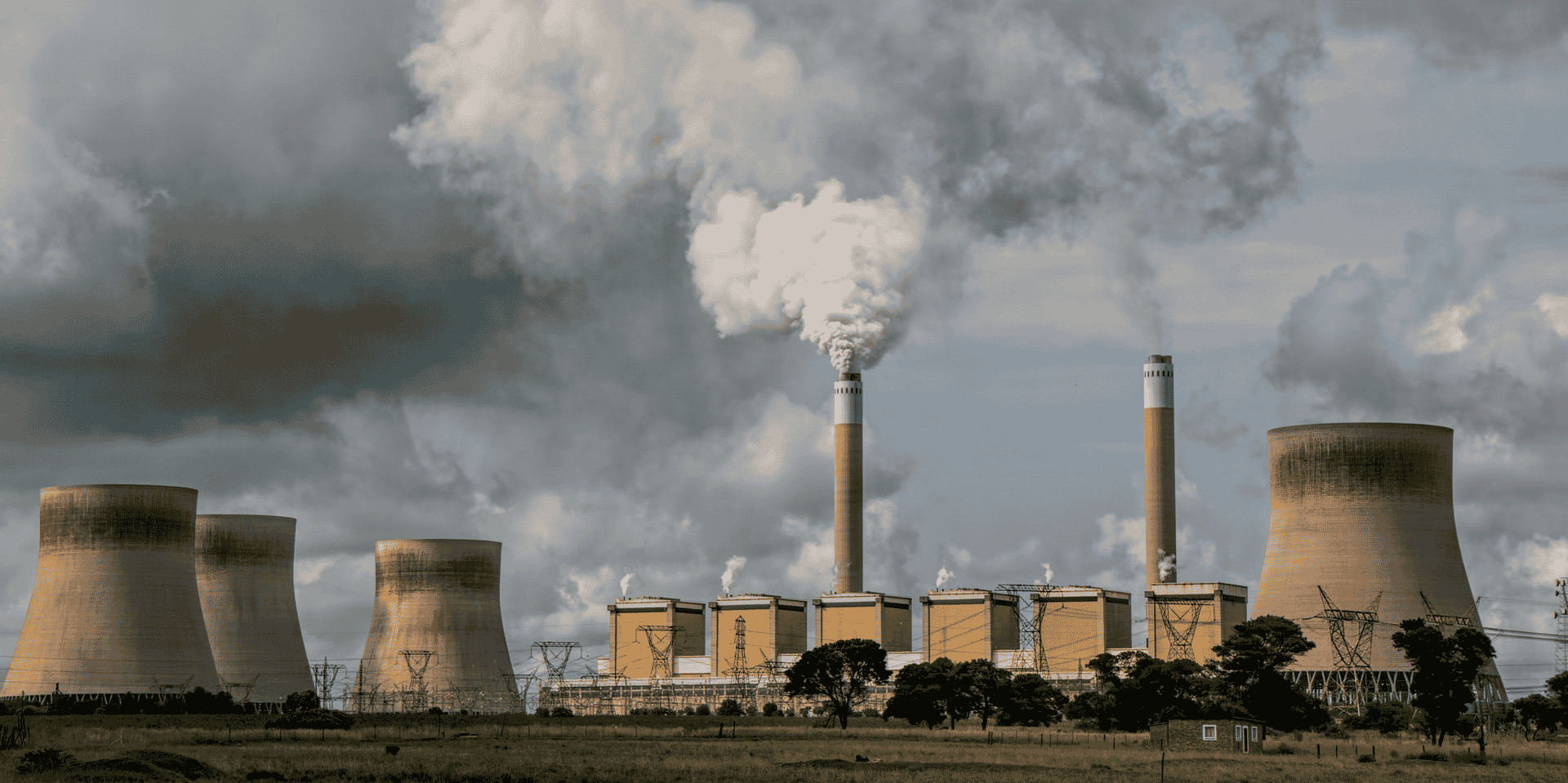 Paradoxalement, alors que les activistes du climat dénoncent à qui mieux mieux « le capitalisme » ou « la finance », les actionnaires et les prêteurs deviennent les meilleurs alliés de la lutte contre le réchauffement climatique.