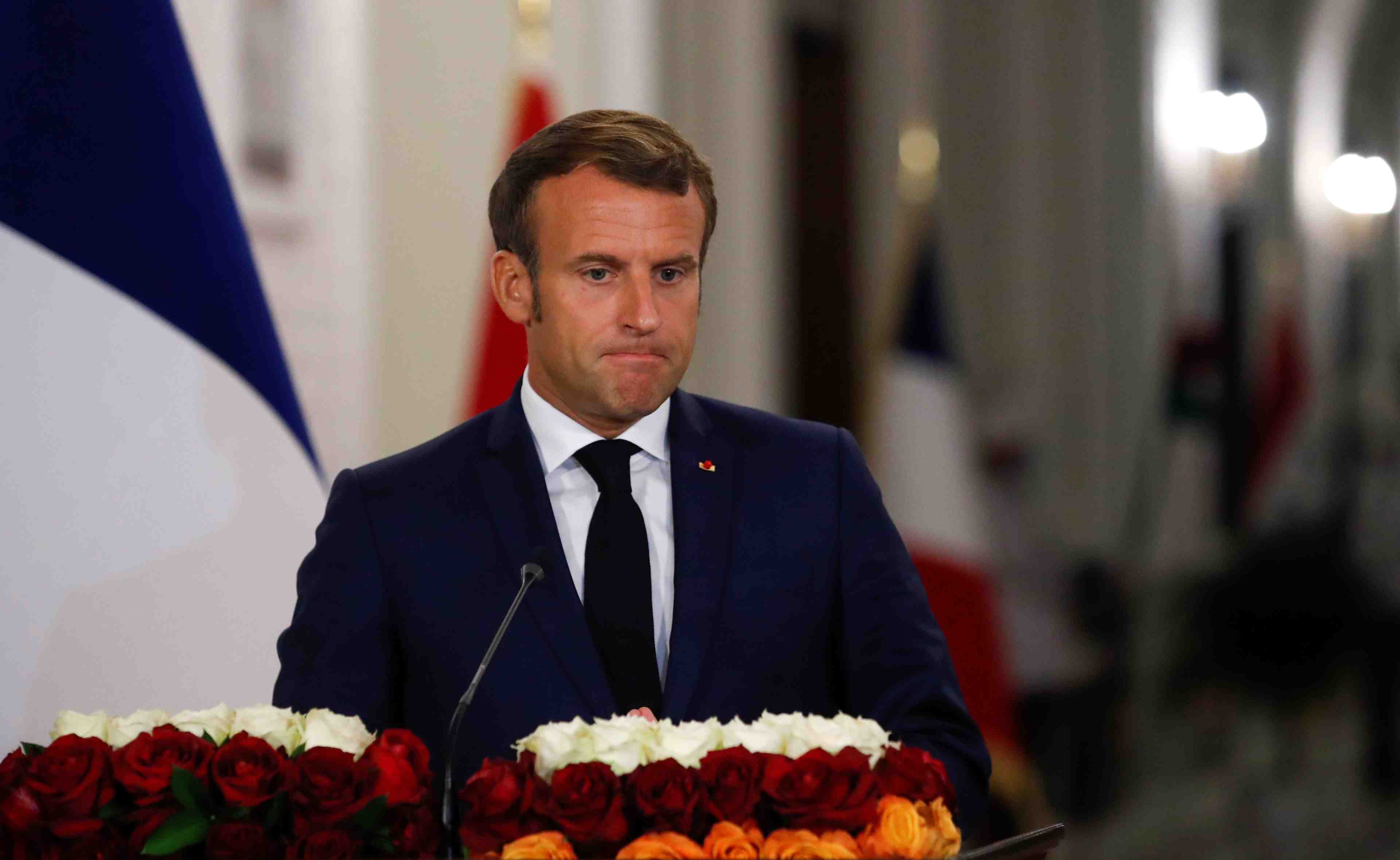 La republique "jamais acquise, toujours a proteger", plaide macron