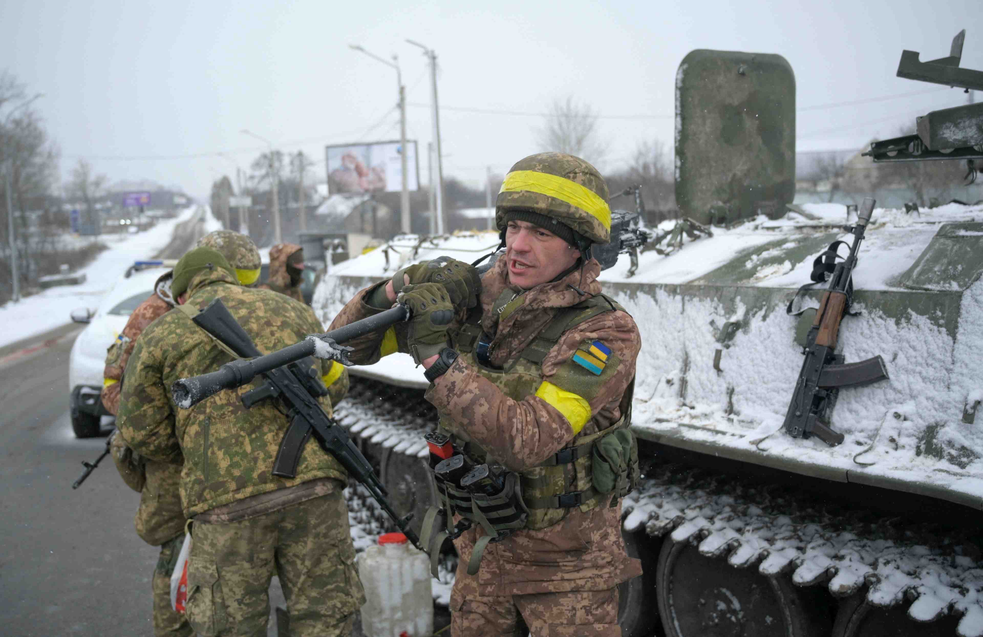 Les troupes russes sont entrees dans kharkiv, selon un responsable ukrainien