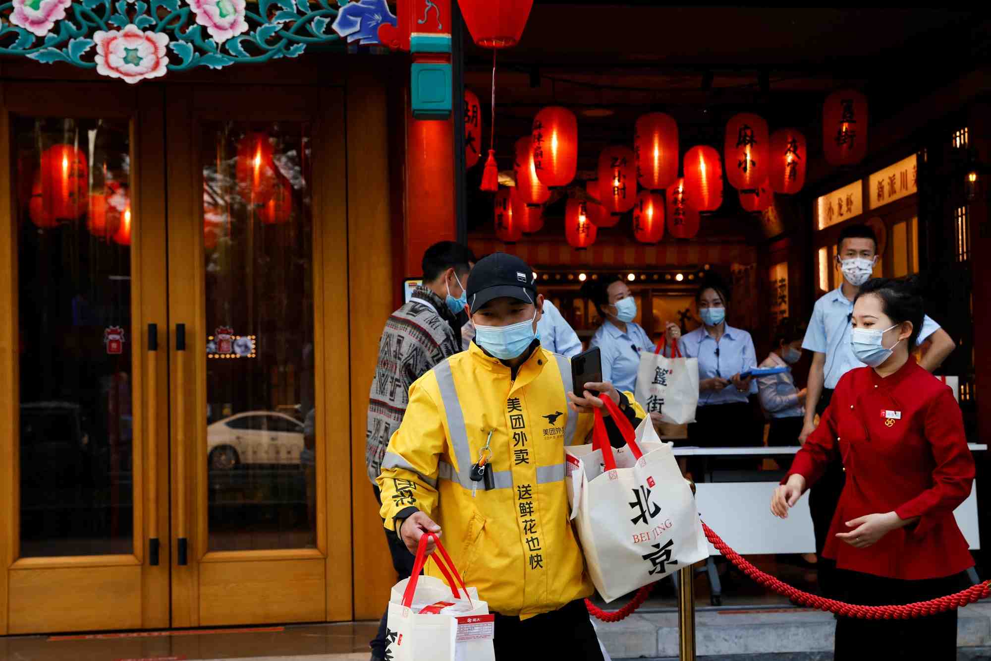 Chine: l'activite du secteur des services se contracte en avril, selon caixin