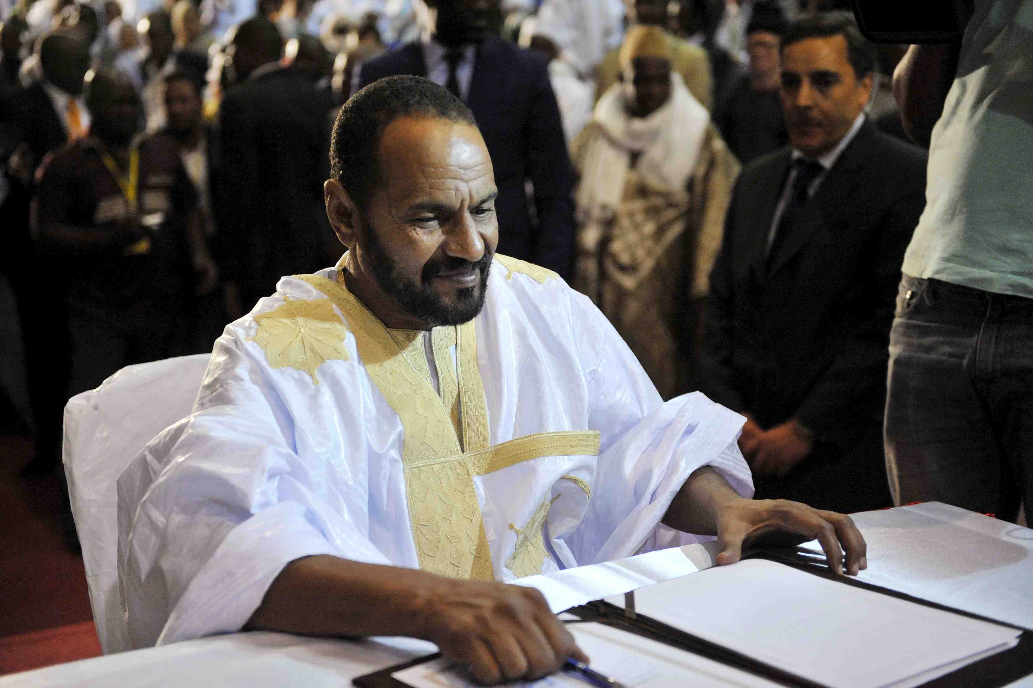 Les rebelles touaregs maliens signent l'accord de paix d'alger