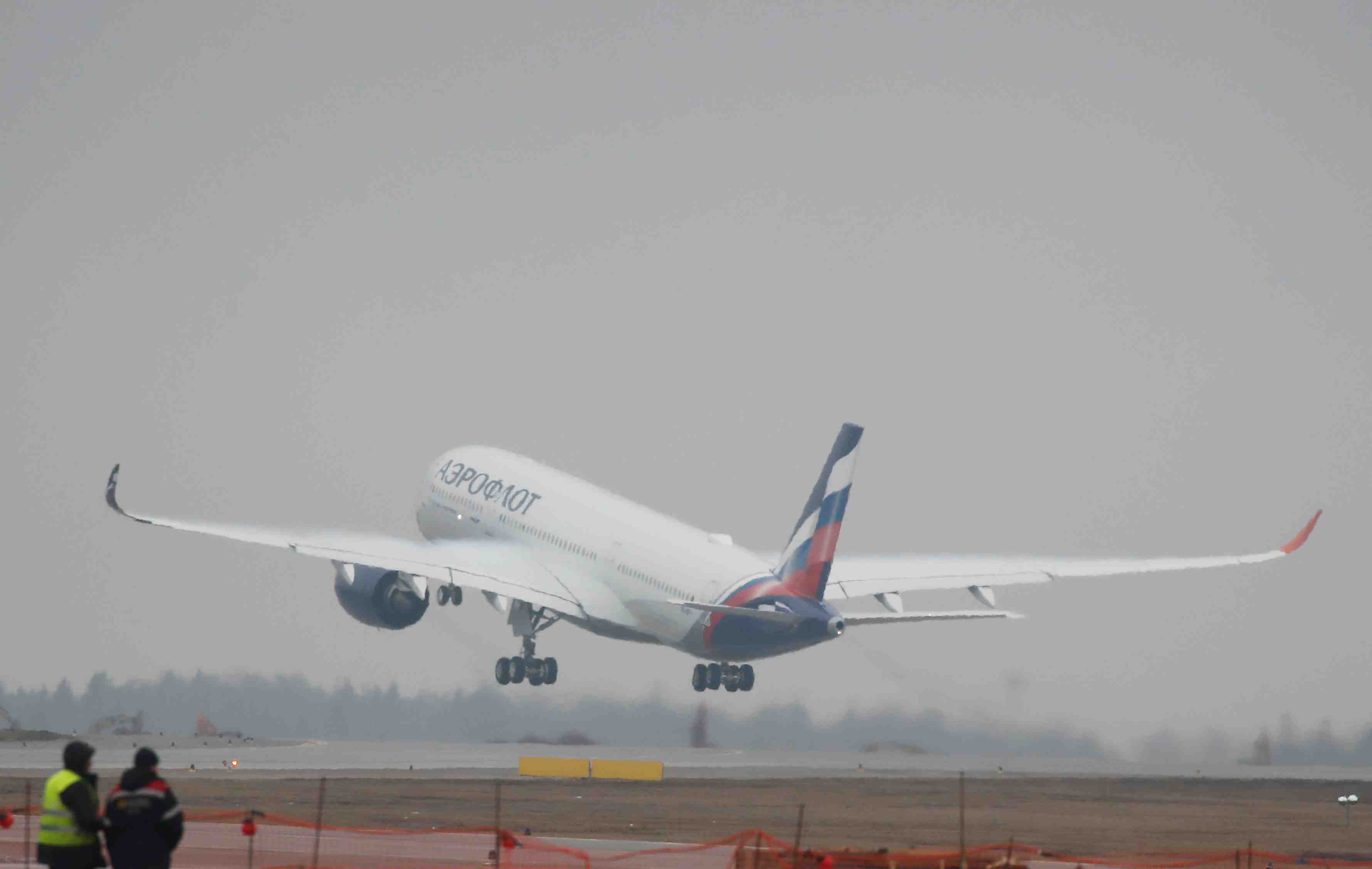 Une compagnie low cost russe sous le feu des critiques apres une trajectoire de vol de forme phallique