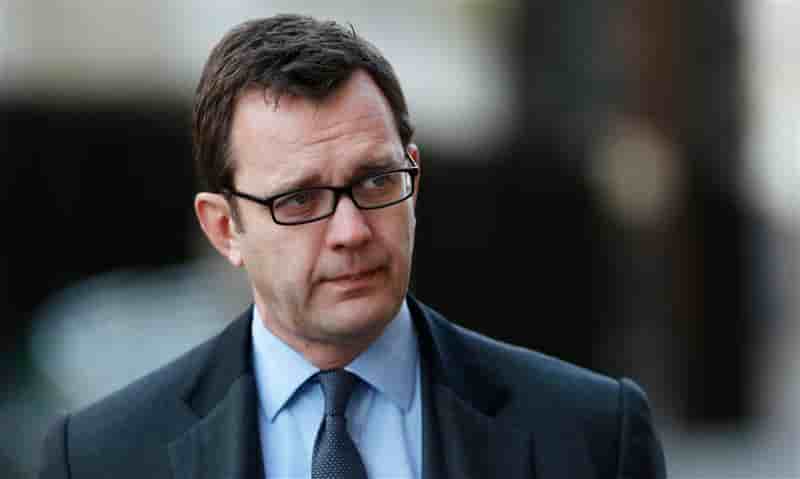 Au procès des écoutes de la presse britannique, Coulson mis à mal