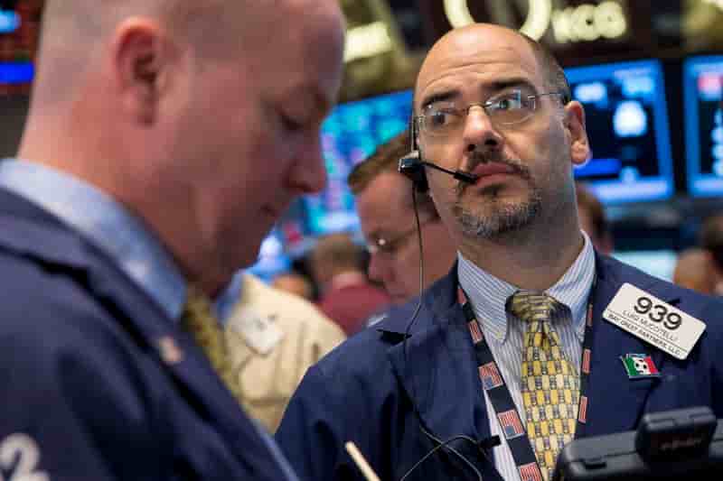 Wall Street ouvre sans grand changement
