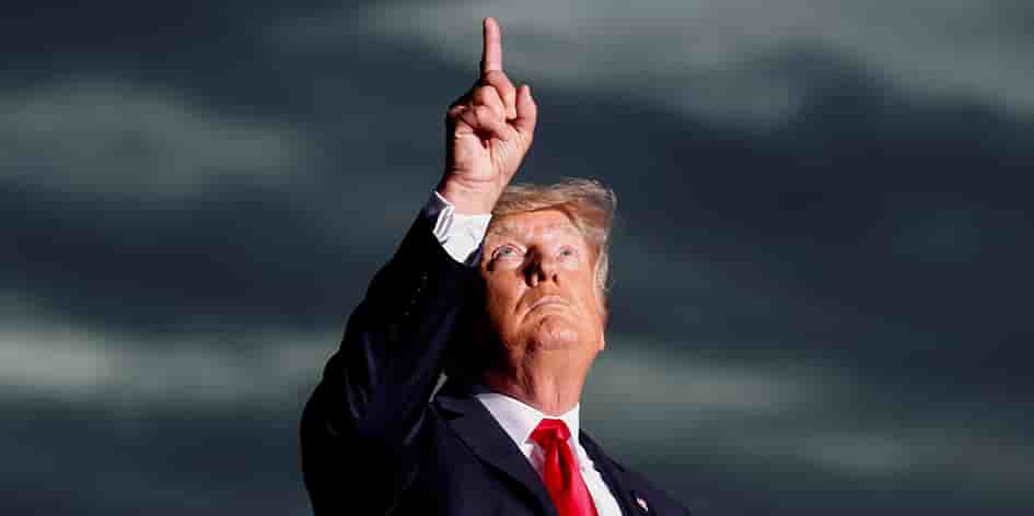 Attaquer, contre attaquer, nier les faits, ne rien avouer et continuer à cogner, Trump appliquera toujours la même méthode au fil de sa carrière politique.