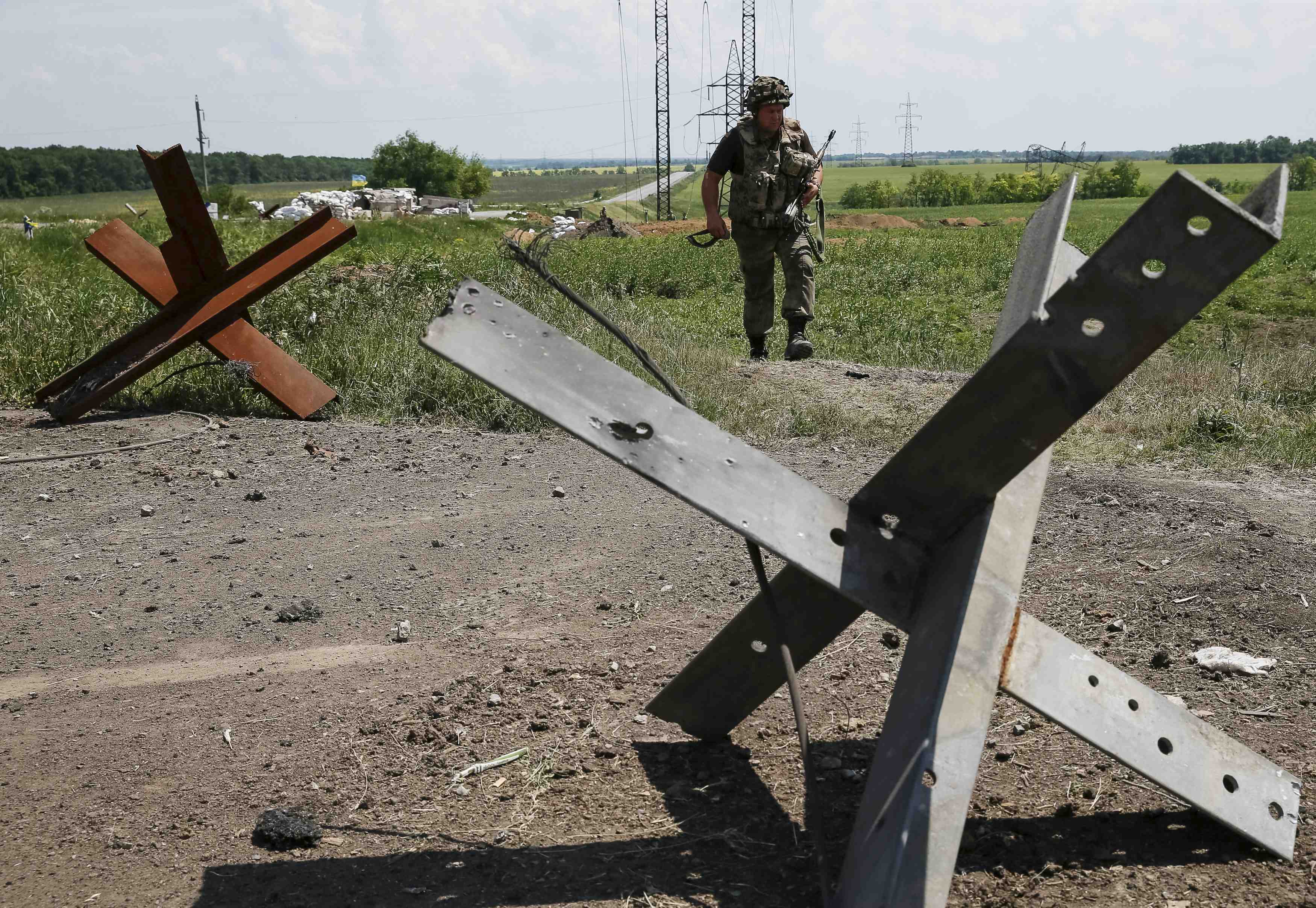 Ash carter souhaite d'autres mesures contre moscou sur l'ukraine