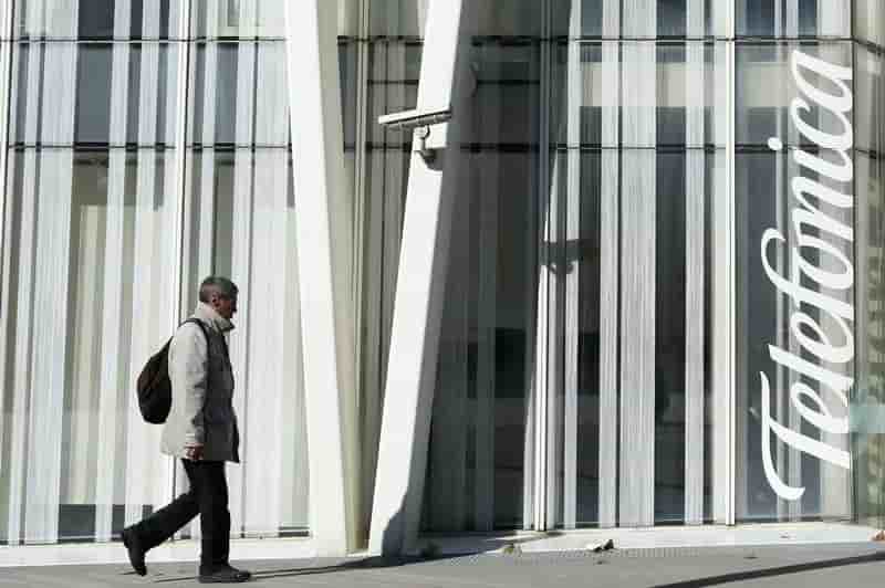 Vivendi n'exclut pas de monter dans telefonica