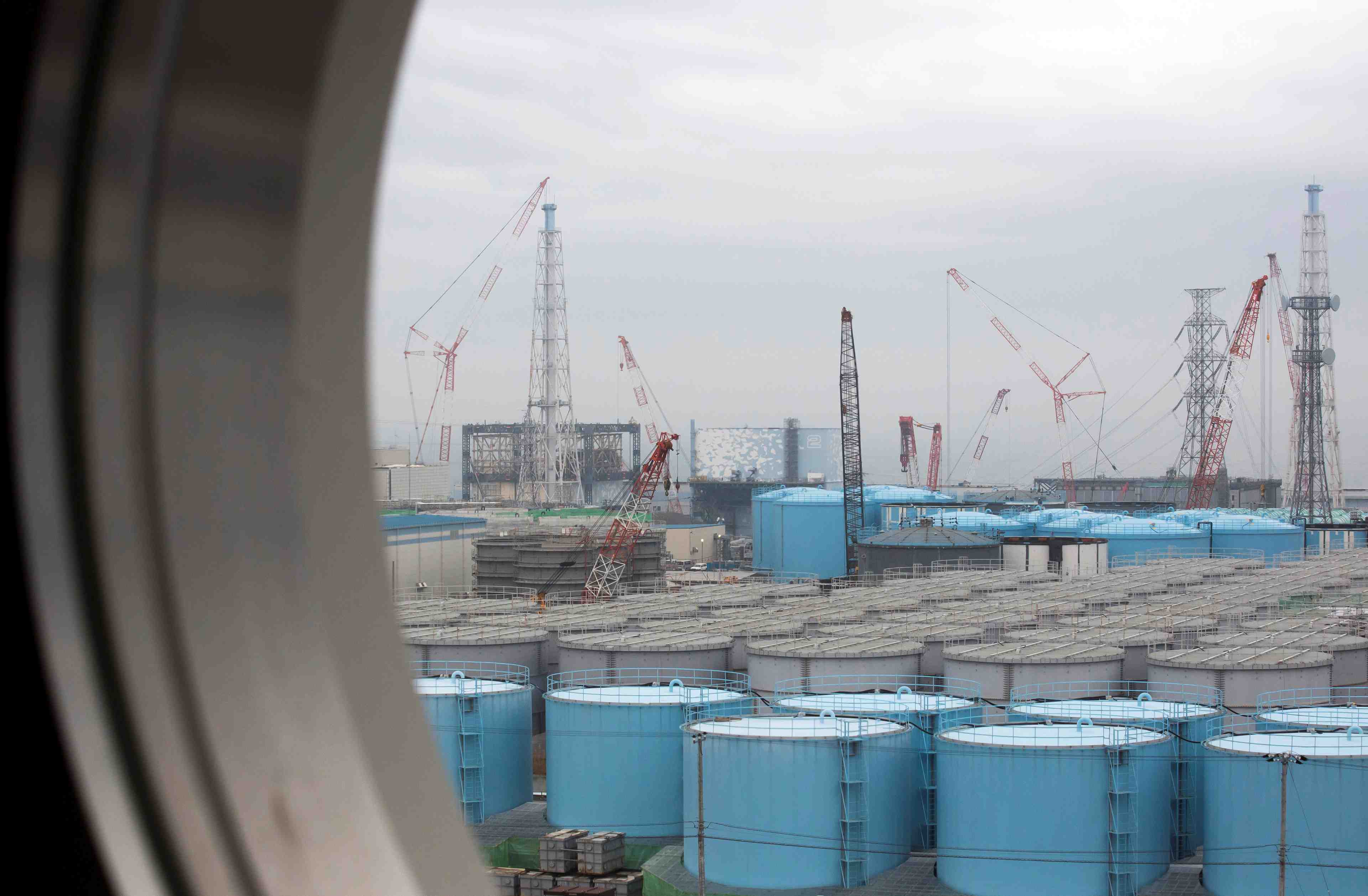 Fukushima: le japon doit se debarrasser d'urgence de l'eau contaminee