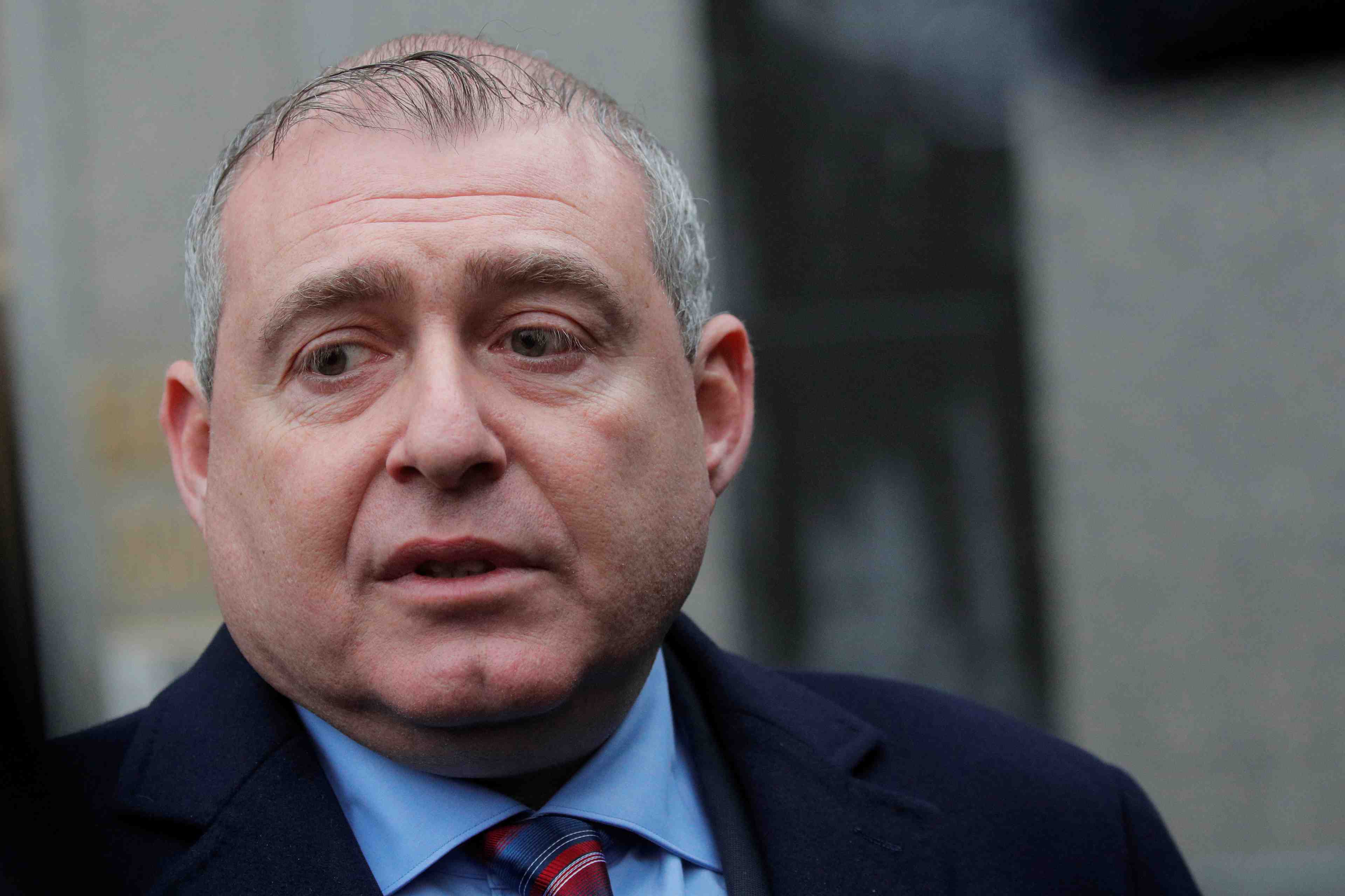 L'avocat d'un oligarque ukrainien dit avoir prete de l'argent a un associe de giuliani