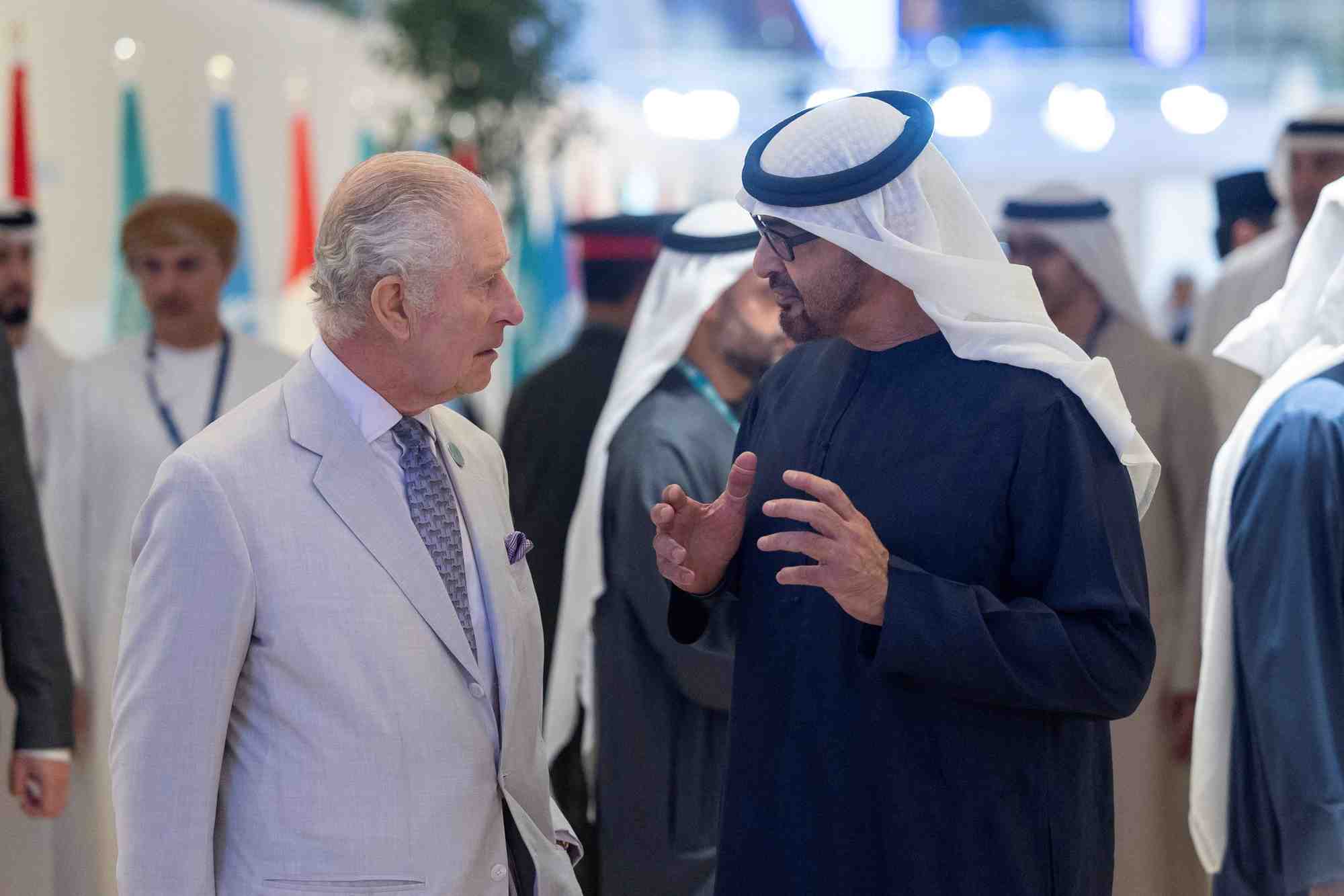 Le roi charles iii de grande-bretagne assiste au lancement de la cop28, a dubai