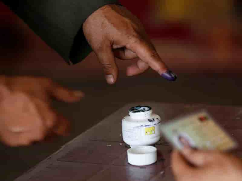 Les Afghans votent pour élire leur président
