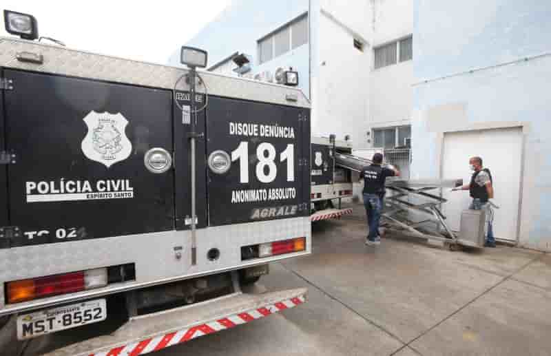 Plus de 1.200 policiers de l'etat d'espirito santo au bresil reprennent le travail