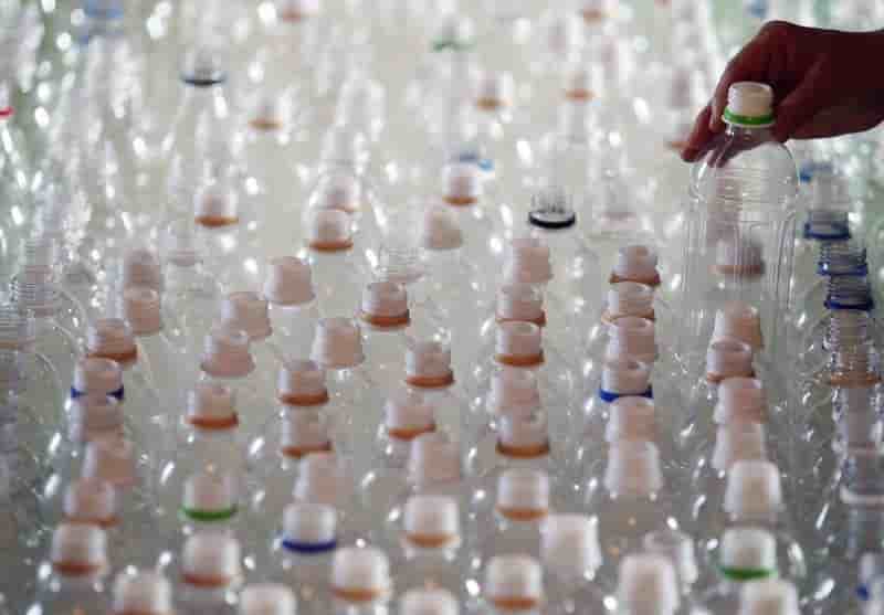 L'embouteilleur refresco recoit une nouvelle offre de pai