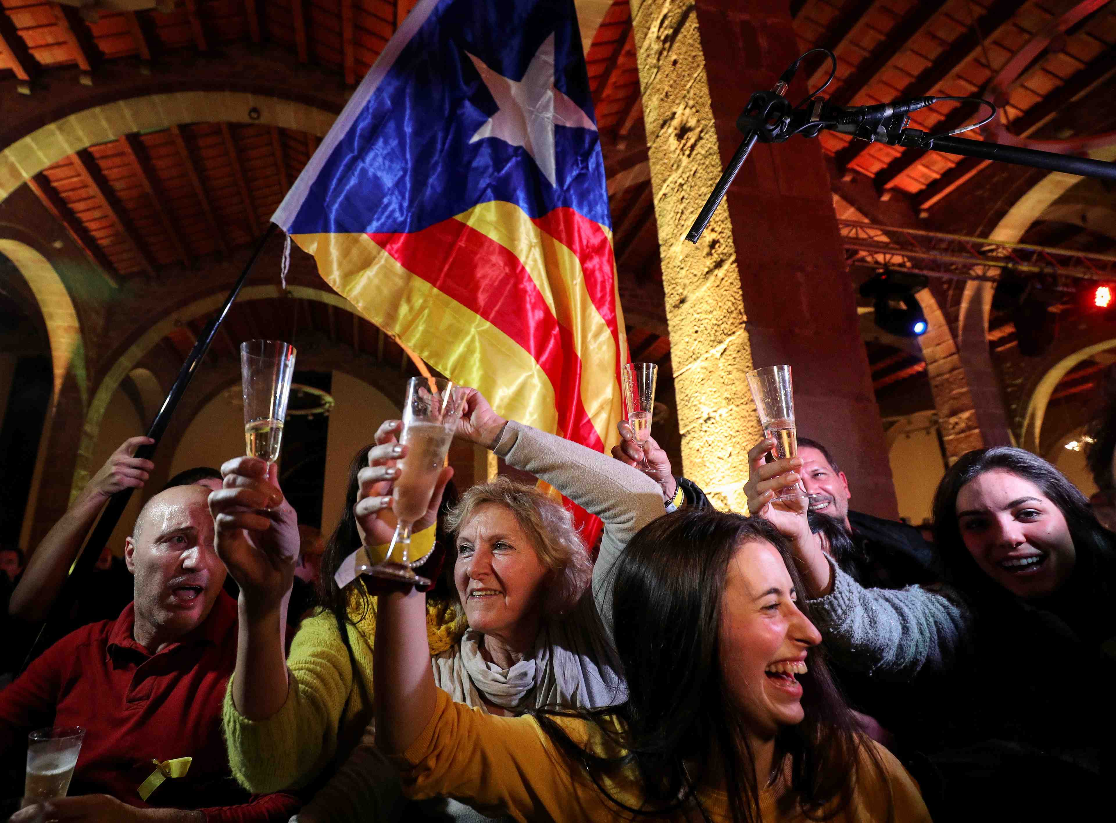 Revers pour rajoy en catalogne, nouvelle majorite separatiste