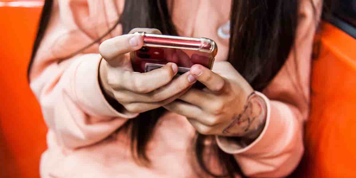 Réseaux sociaux pour les mineurs.