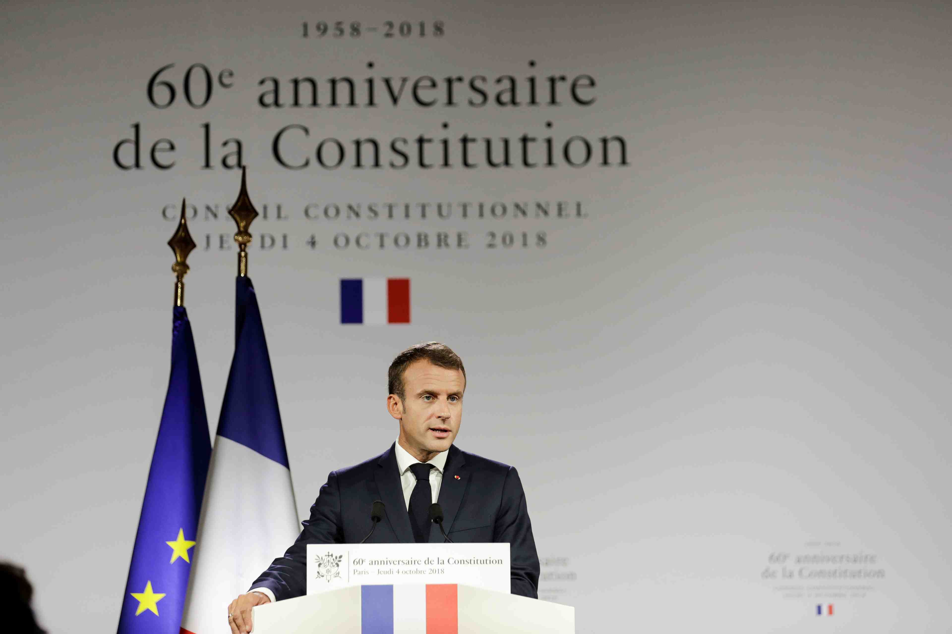 Macron tance les "esprits chagrins" sur la nomination des procureurs