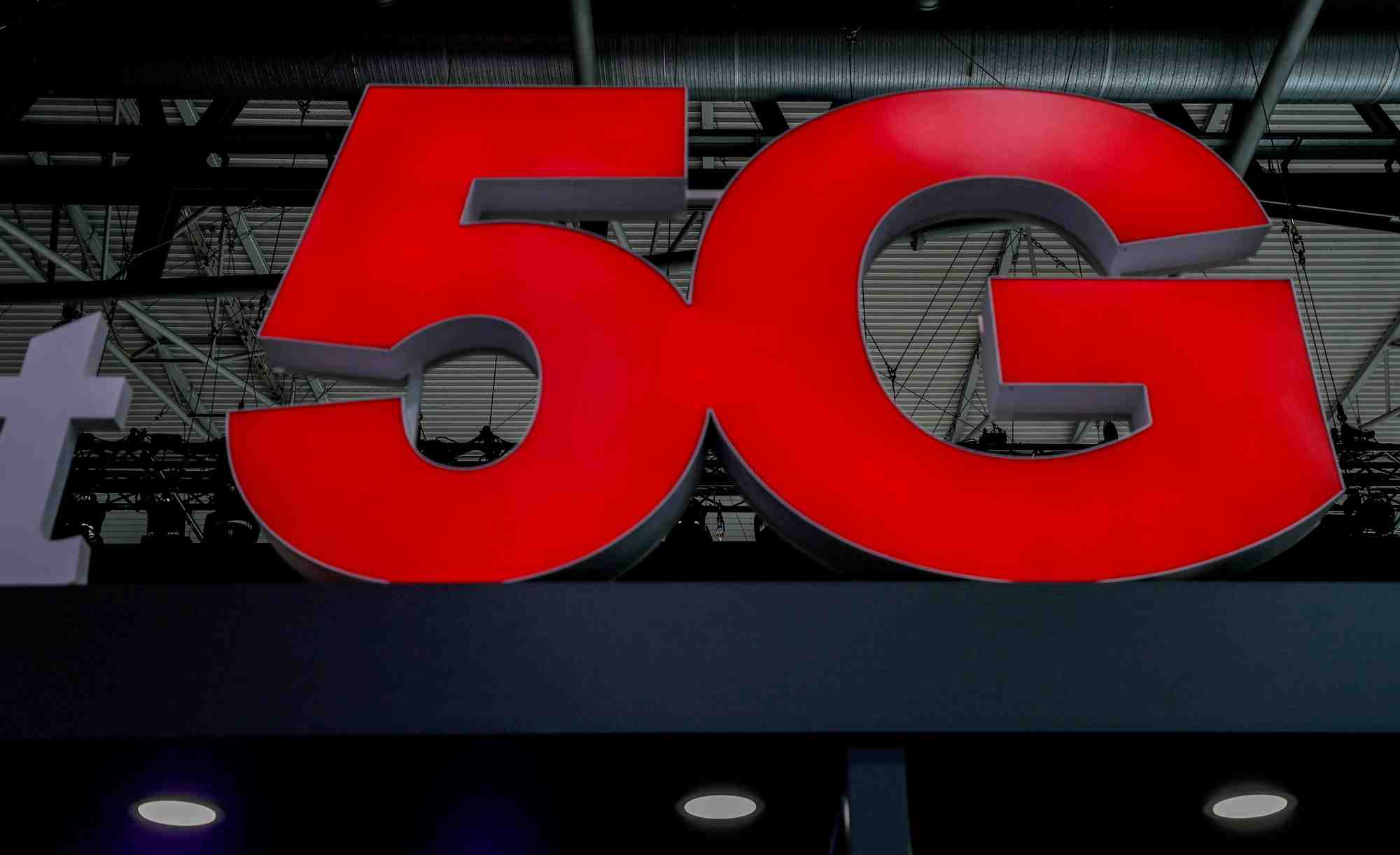 Le triple effet combiné de l'évolution de l'IA, des modèles d'affaires qui lui sont associés, et de la 5G va entraîner le retour d'un traitement local des données.