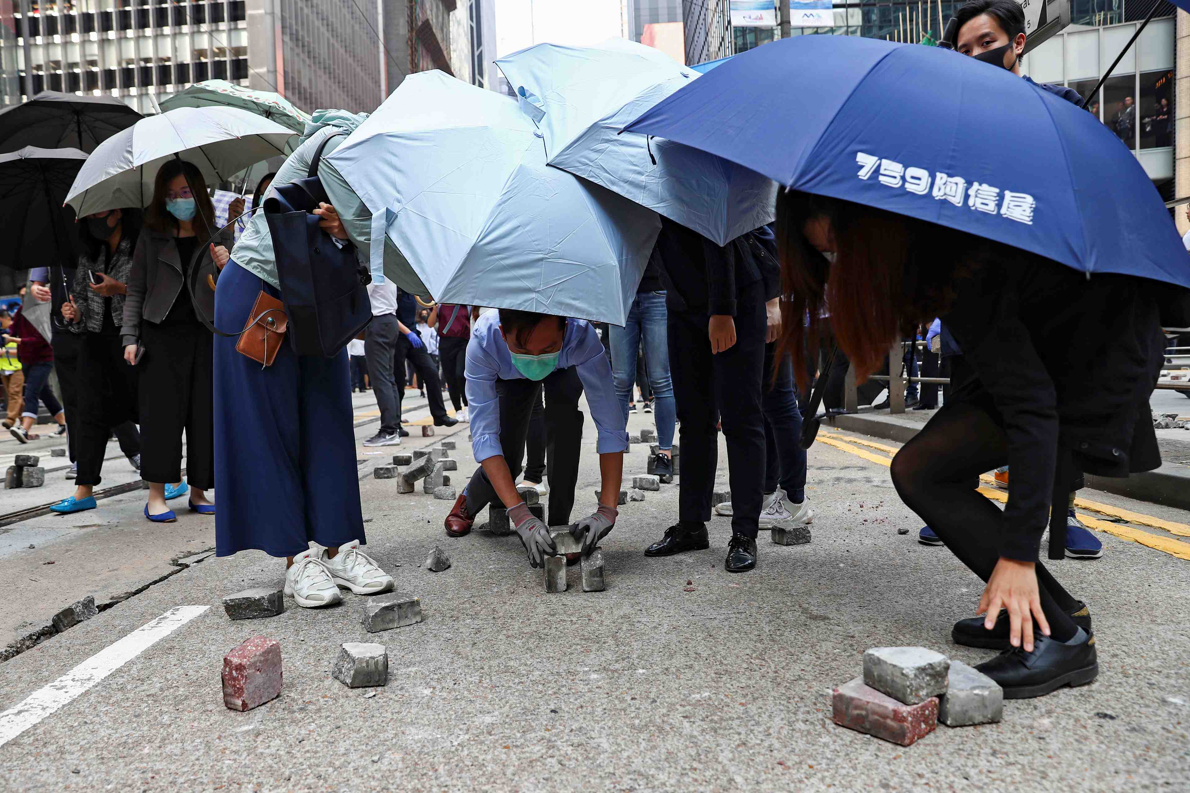 Hong kong paralyse par de nouvelles manifestations