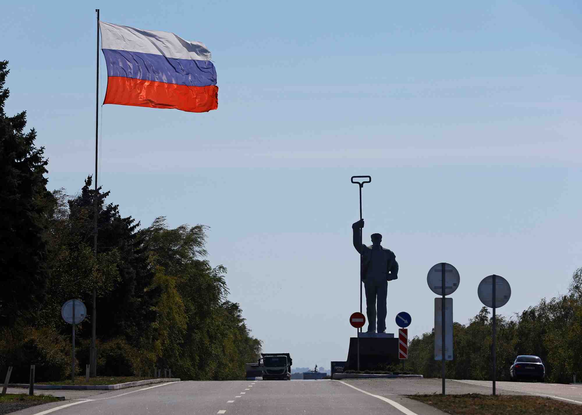 Un drapeau russe, a marioupol