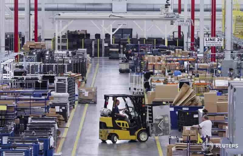 Ralentissement de la croissance du secteur manufacturier en octobre aux etats-unis, selon l'ism