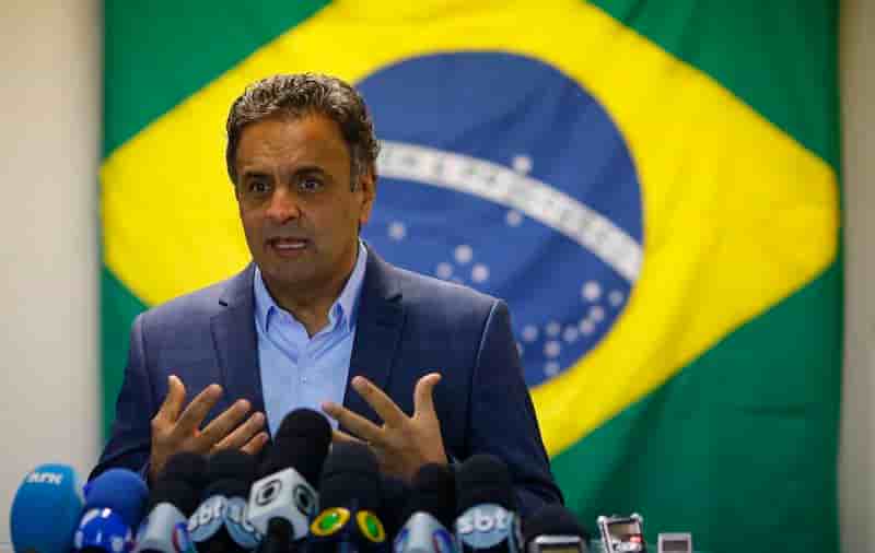 Neves devant Rousseff pour la présidentielle au Brésil