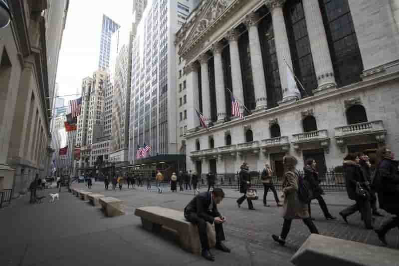 Le dow jones grappille 0,02%