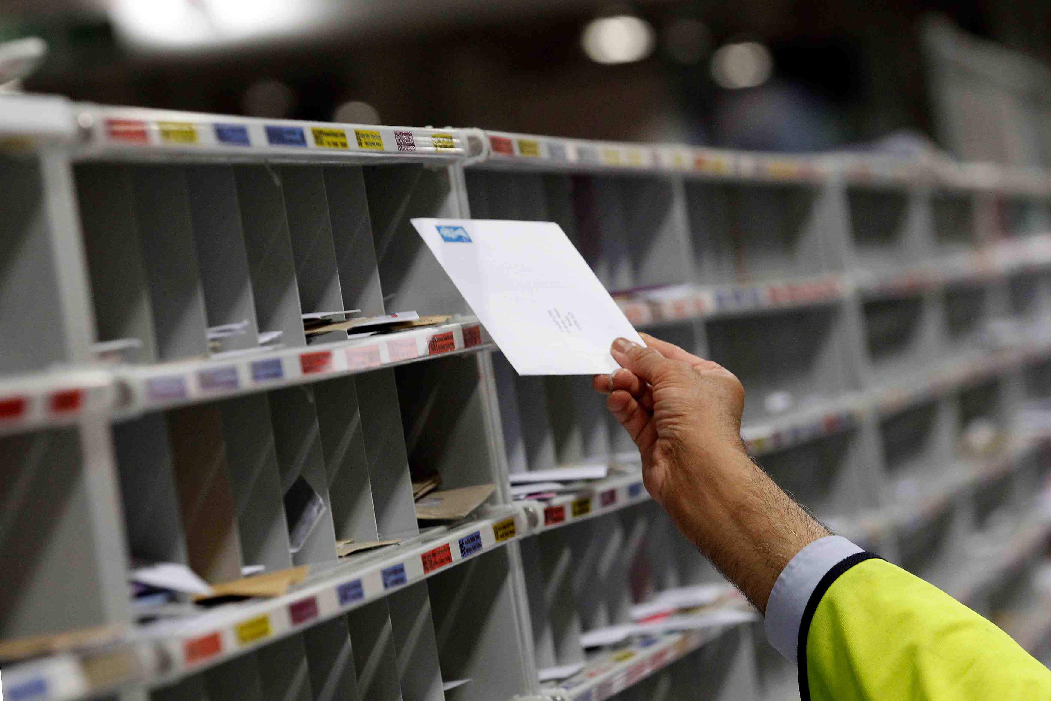 Neopost vise une croissance d'ebit de pres de 10% par an